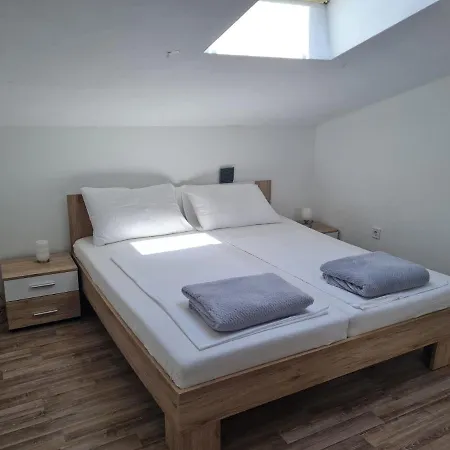 Mena Apartman